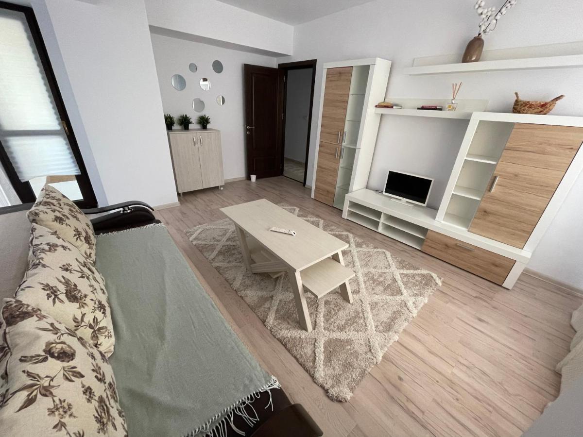 Ferienwohnung The Mirror - Quiet & Friendly Place In Copou Iasi Exterior foto